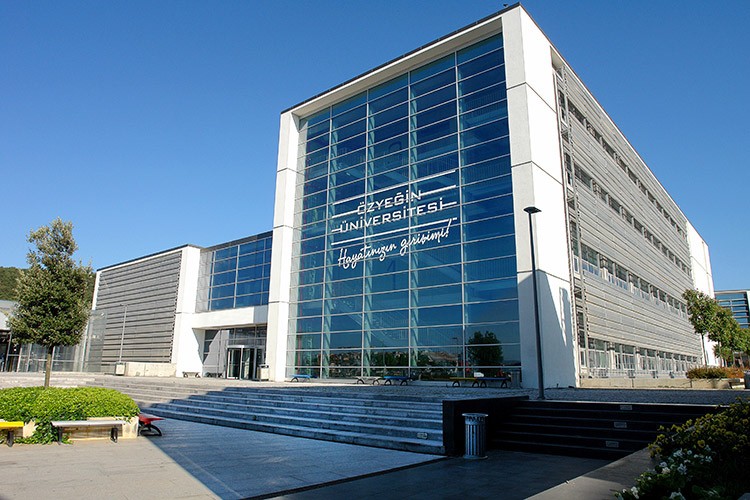 Özyeğin Üniversitesi Türkiye'yi global ölçekte temsil ediyor
