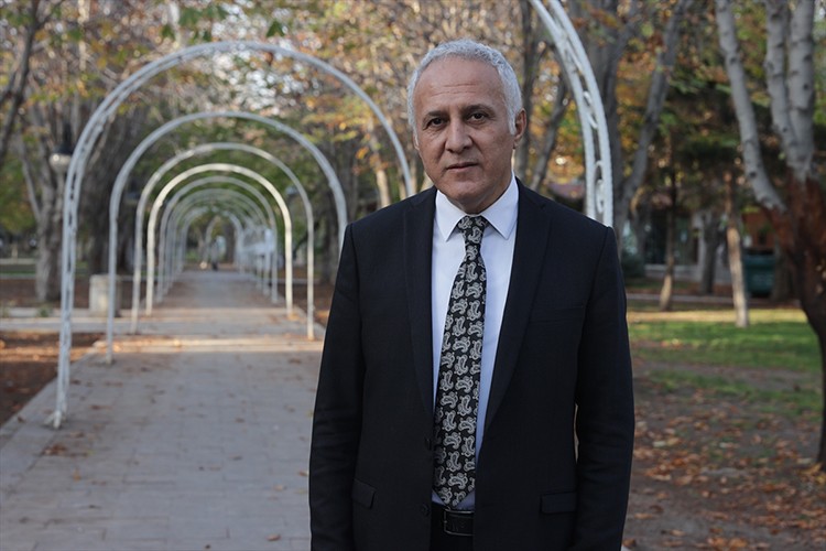 Tüketiciler Birliği "bilinçli tüketici dersi" için her türlü desteğe hazır