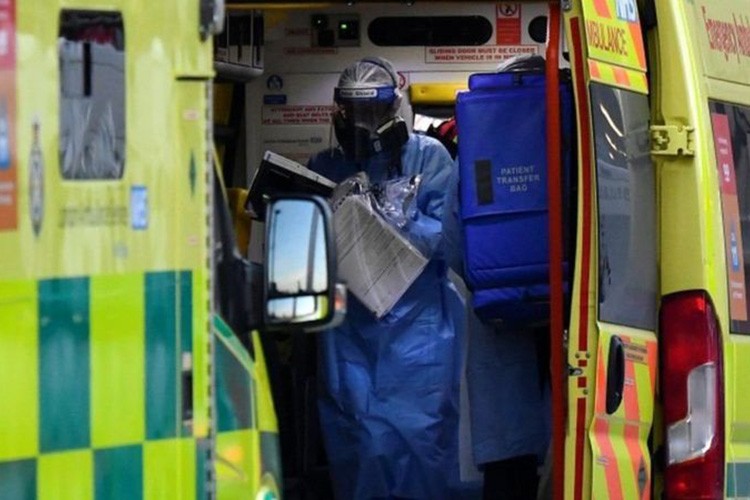 Londra'da salgın kontrolden çıktı