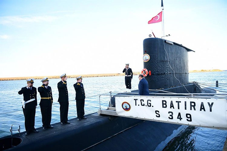 'TCG Batıray havuza çekildi