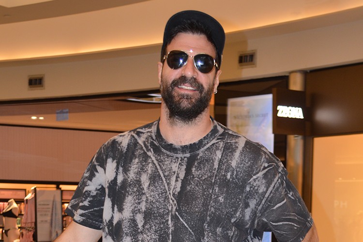 İsmail Demirci doğum günü alışverişinde