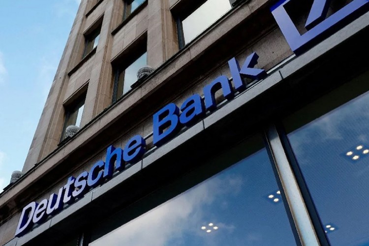 Deutsche Bank'tan 6 aylık vergi öncesi kar