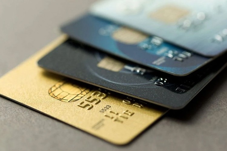 Kredi kartı faizleri düşürüldü