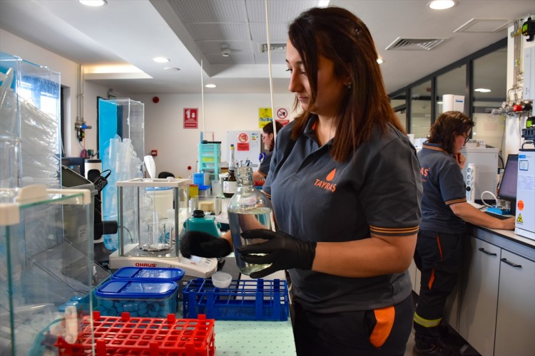 1Atık yağlardan yılda 45 bin ton baz yağ üretiliyor