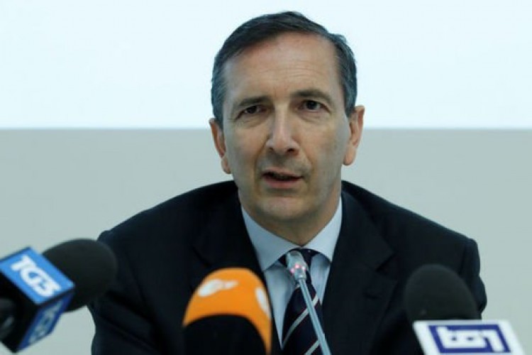Telecom İtalia'nın CEO'su istifa etti