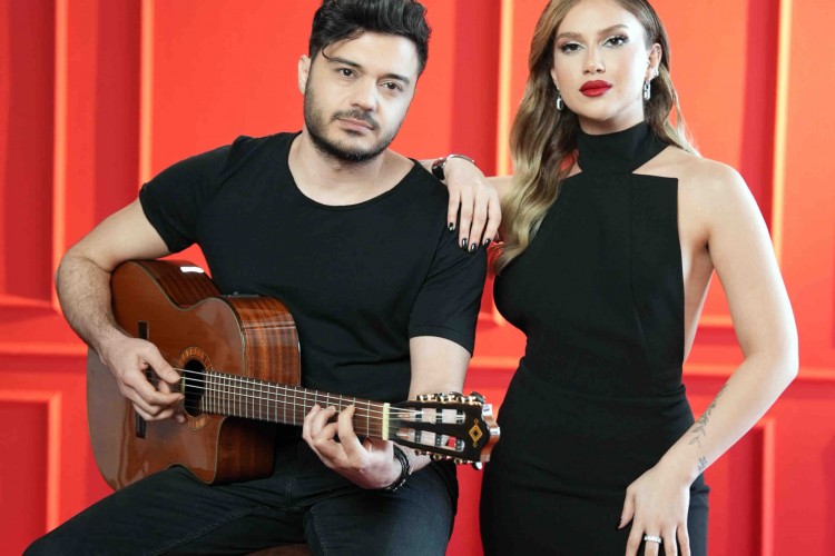 14 ŞUBAT'A DAMGA VURACAK DÜET!