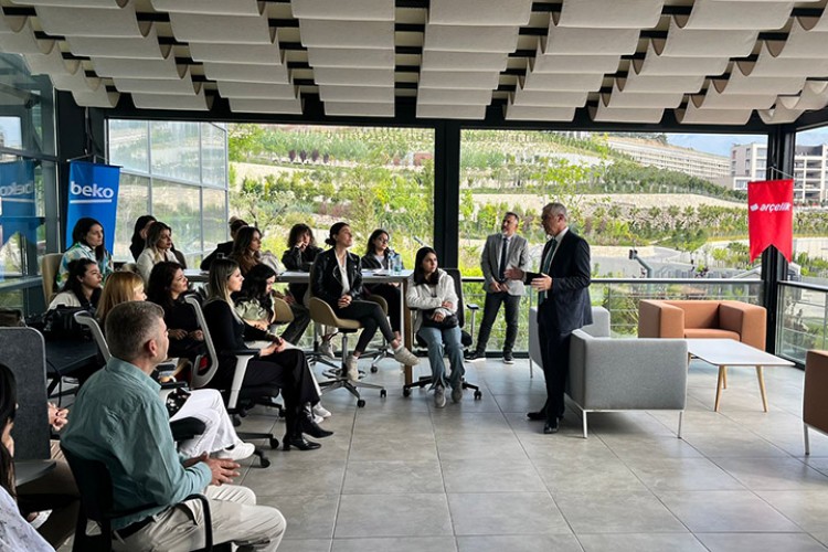 Arçelik, Hatay'da çağrı merkezi kurdu