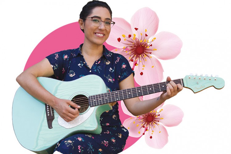 Meme kanseri mücadelesine özel koro performansı