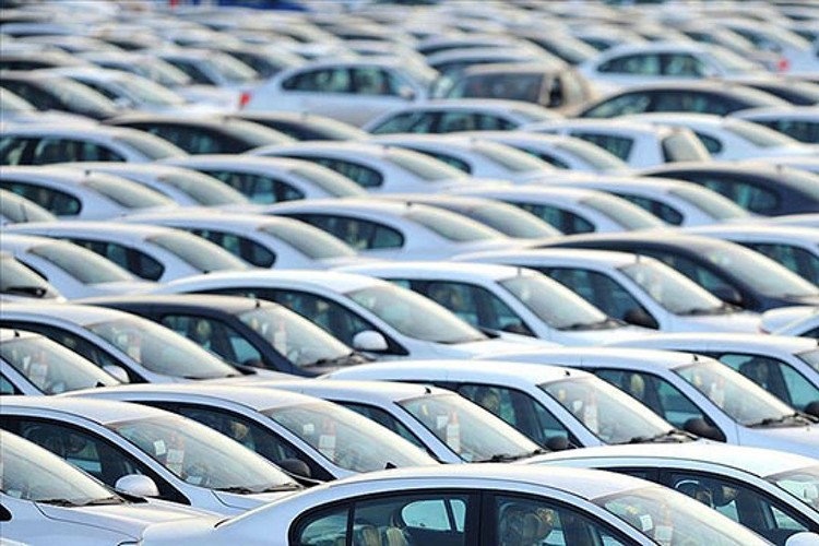 Otomobil ve ticari araç  pazarı 2021'de %4.6 daraldı