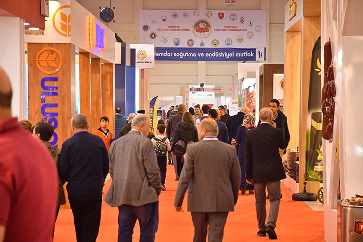 Bu fuarda sade yiyecek var