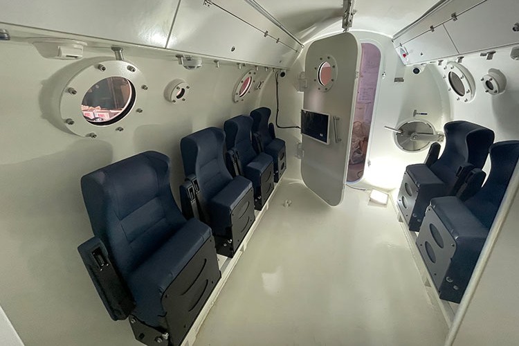 Ürettikleri hiperbarik basınç odasıyla dünyaya açıldılar