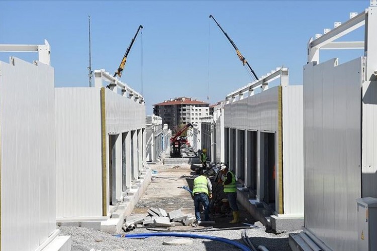 Depremzede esnafa 350 milyon liralık kalkınma desteği