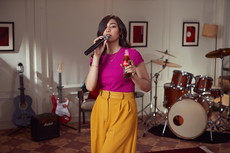 Yeni şarkısı "One Love" için biraraya geldi