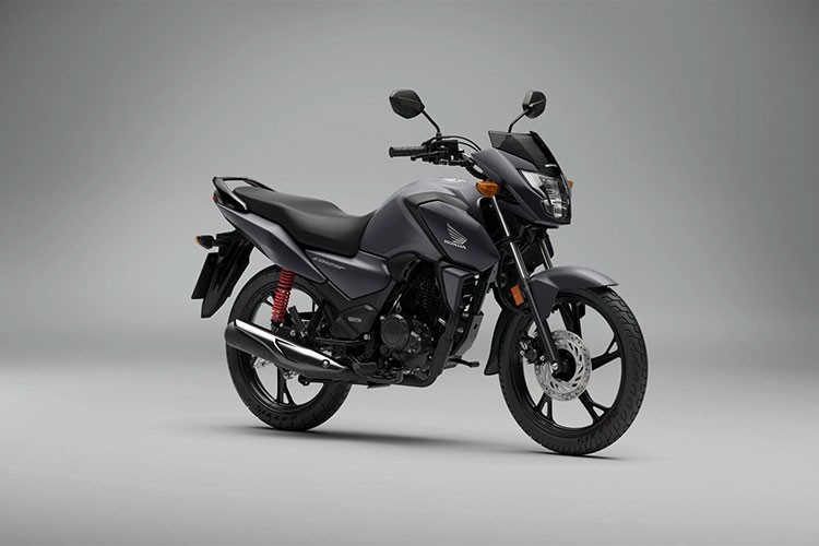 Honda'nın yenilenen CB125F Naked motosikleti, Türkiye'de