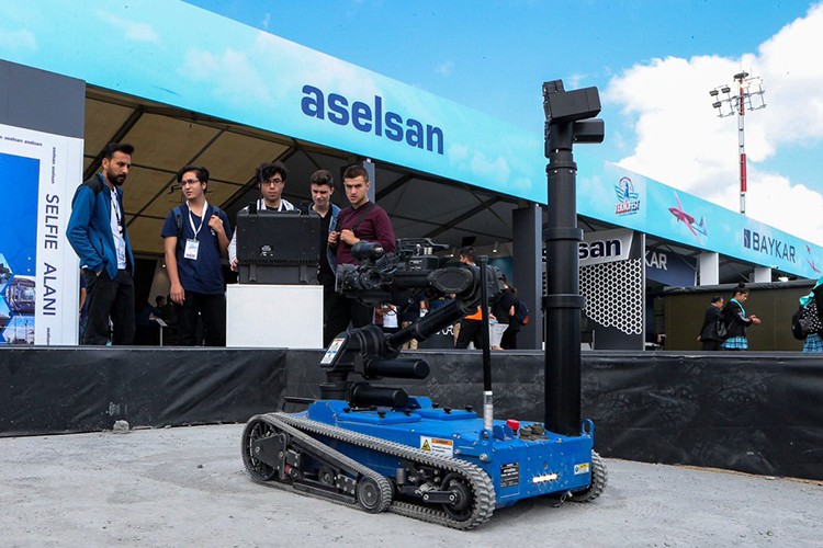 ASELSAN'ın TEKNOFEST'te başarılı olan takımlar ödüllerini aldı