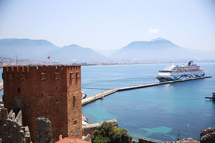 1601 İsrailli turistle Alanya'ya geldi