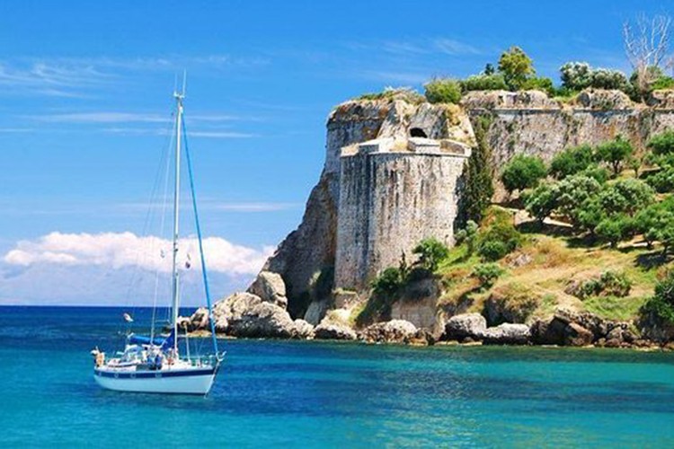 Mavi ile yeşilin birleştiği cennet: Messinia