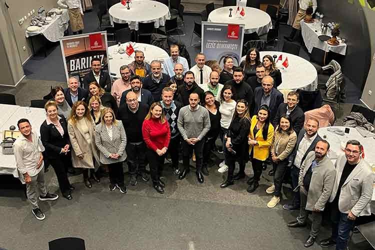 Emirates Türkiye, yerel acenteleri ile iftar yemeğinde buluştu