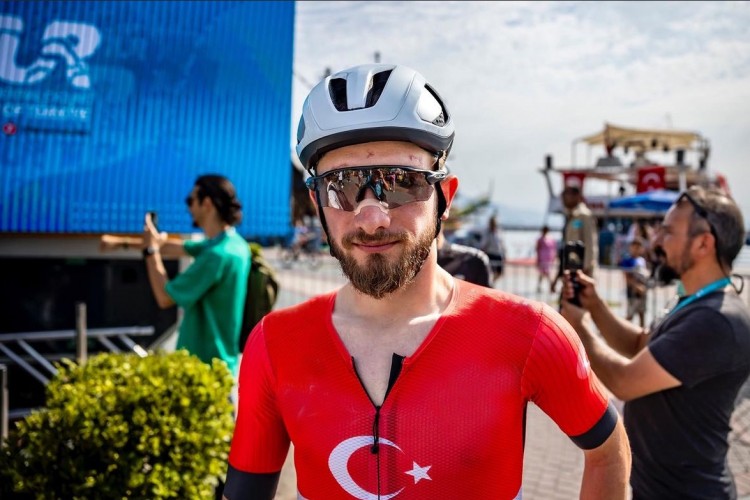 Paris 2024 Olimpiyat Oyunları'nda 3 Ağustos'ta Erkekler Yol Yarışında Türkiye'yi Burak Abay Temsil Edecek