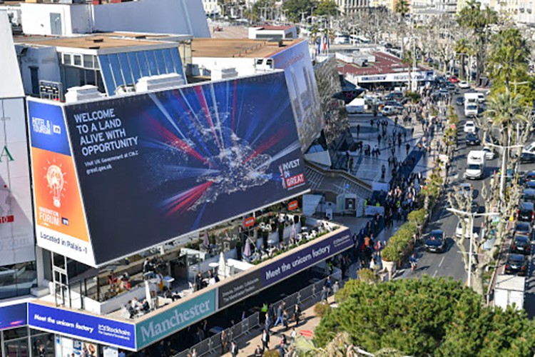 Emlak fuarına Covid 19 engeli