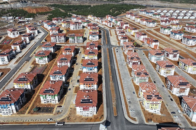 19 binden fazla deprem konutunun anahtarı teslim edildi