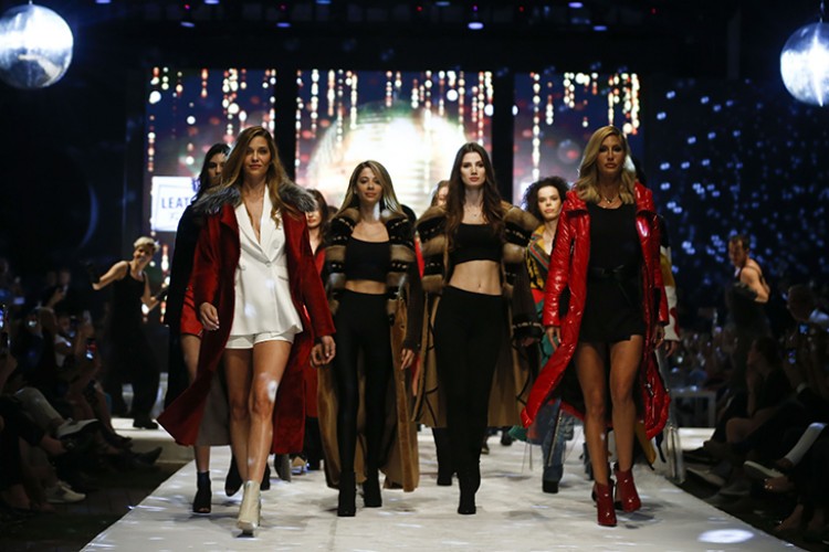 Antalya'da deri şöleni