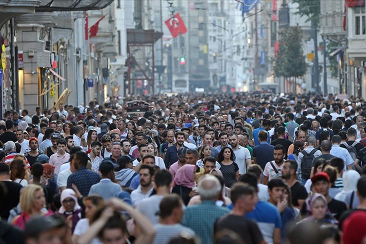 Türkiye'nin nüfusu 86 milyon 92 bin 168 oldu