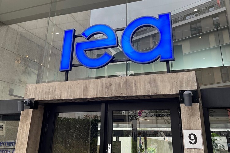 Teknoloji devlerinin harcamaları 400 milyar doları aştı