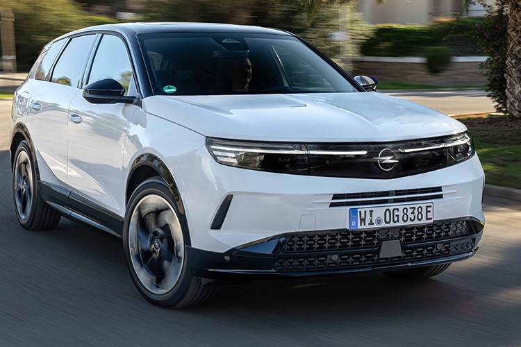 1.115 Km'lik Ultra Uzun Menzil Kat Etti