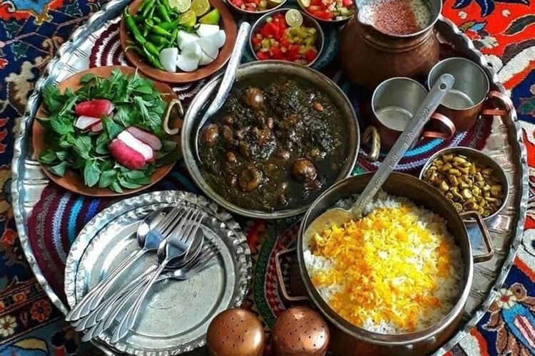 Maaşlar eridi sofralar küçüldü