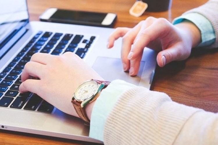 Ücretli çalışan sayısı Mart'ta yıllık bazda yüzde 2,6 arttı