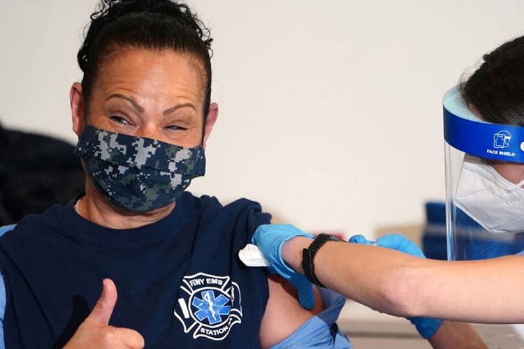 NY'ta aşıda ikinci aşama