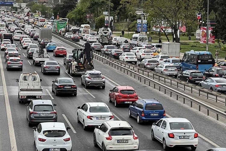 Trafiğe eylülde 196 bin 338 aracın kaydı yapıldı