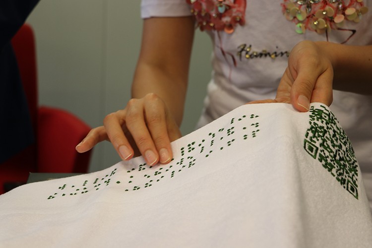 Görme engellilere havlu