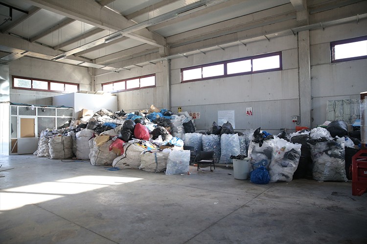 Niğde Ömer Halisdemir Üniversitesi bu yıl atıklardan 1,5 milyon lira gelir sağladı