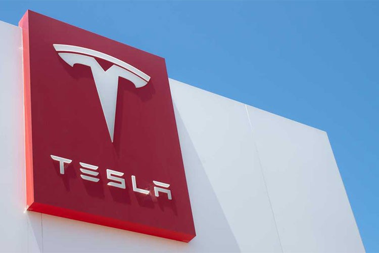 Tesla hisseleri rekor seviyeye yükseldi