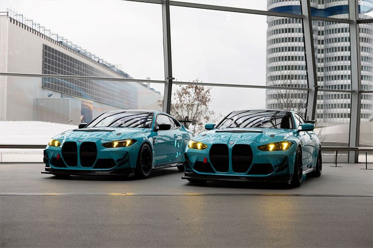 Yeni "BMW M4 GT4 EVO" teslim edildi