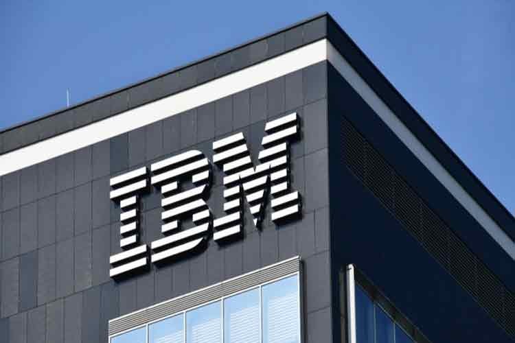 IBM'in geliri ilk çeyrekte arttı