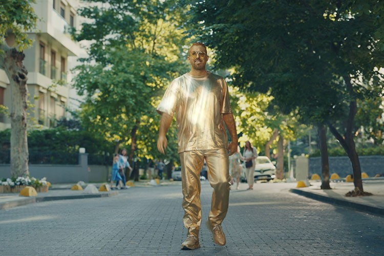 Faturasız kullanıcıları 'Gold' ayrıcalığıyla kazanacak