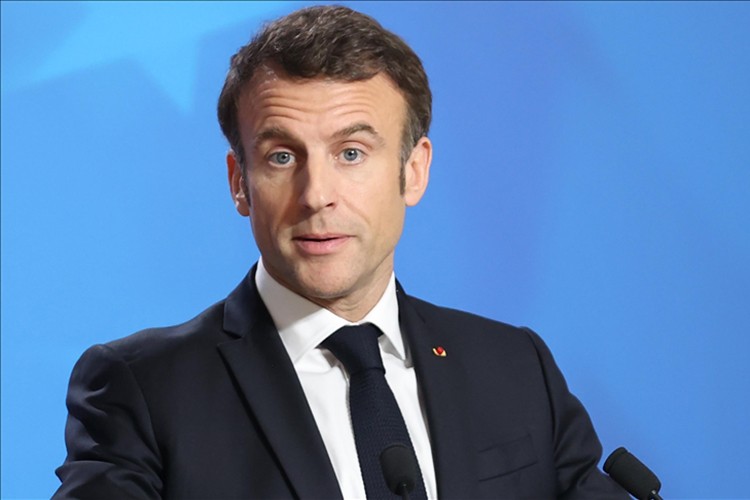 Fransa'nın kredi notu bir haftada ikinci defa düşürüldü