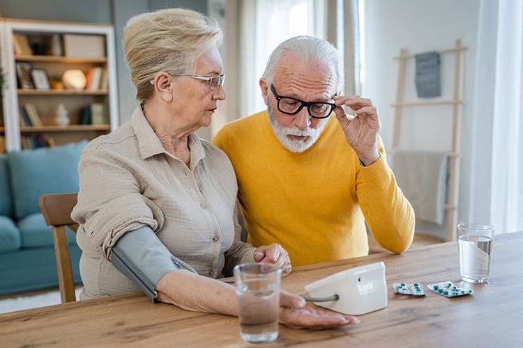 "Eşlerden biri hipertansiyonsa, diğerinde de risk artıyor