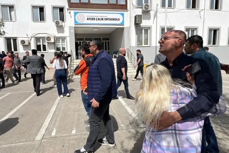 Çeteler çocukları oyun odalarında avlıyor
