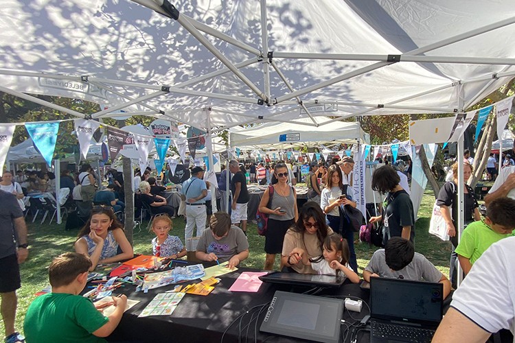 Düzenlediği etkinlikliğe birlerce kişi katıldı