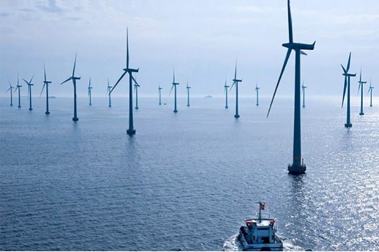 Baltıkların en büyük rüzgar çiftliğinin inşasına başlandı