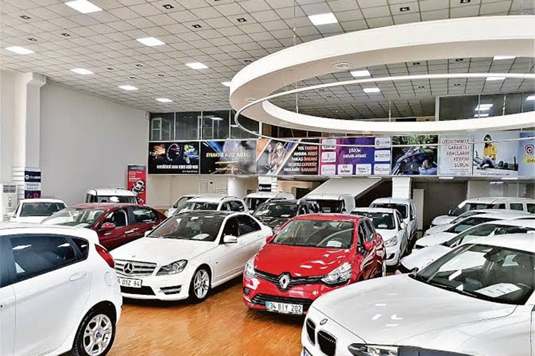 Otomobil ve hafif ticari araç pazarı yüzde 8,19 daraldı