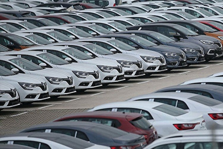 Otomobil satışları yüzde 45.3 geriledi