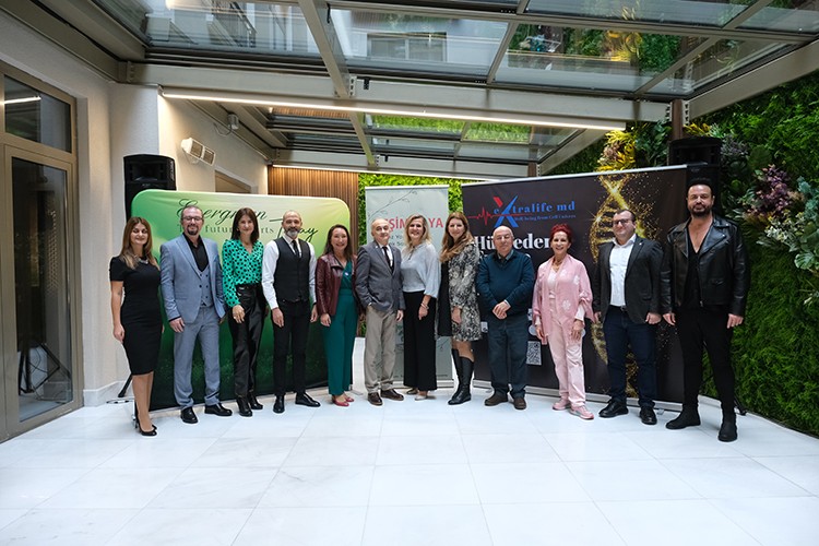 Yeni Mekânı Evergreen'de Tanıttı