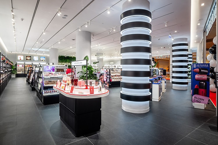 Sephora'nın yeni mağazası Tersane İstanbul'da açıldı