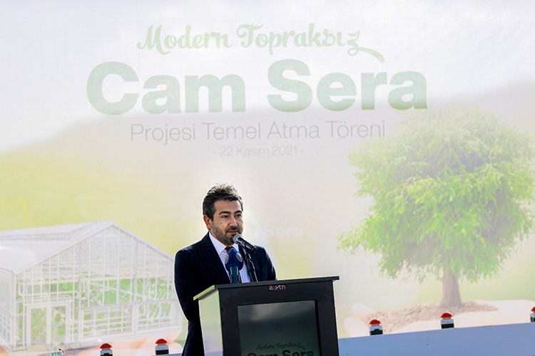 Topraksız cam sera yatırımının ilk temeli atıldı