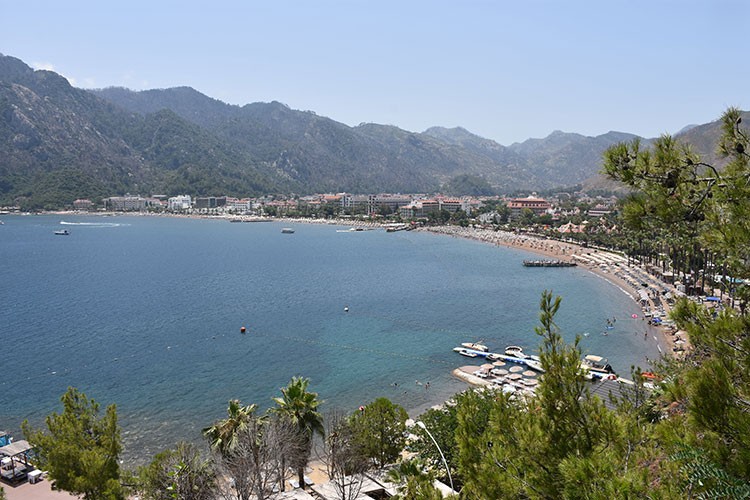 Güney Ege'de turizmciler yerli turistle "bayram" ettiuşma